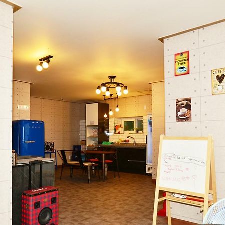 Story House Hotel Sokcho Bagian luar foto
