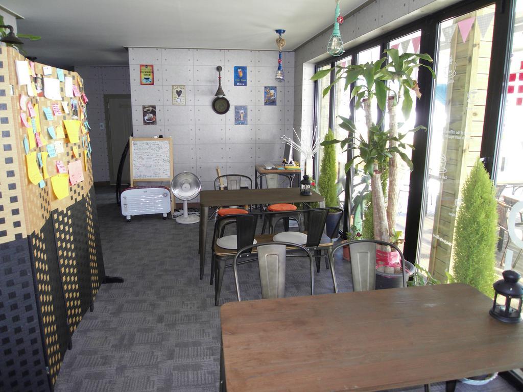 Story House Hotel Sokcho Bagian luar foto