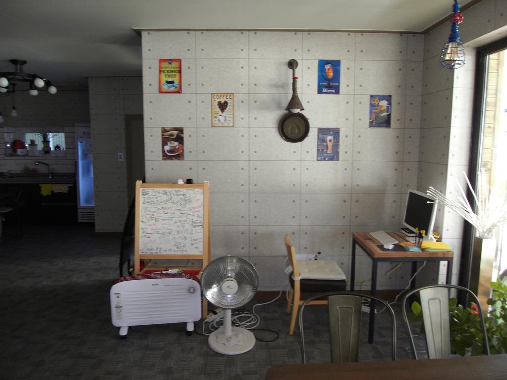 Story House Hotel Sokcho Bagian luar foto