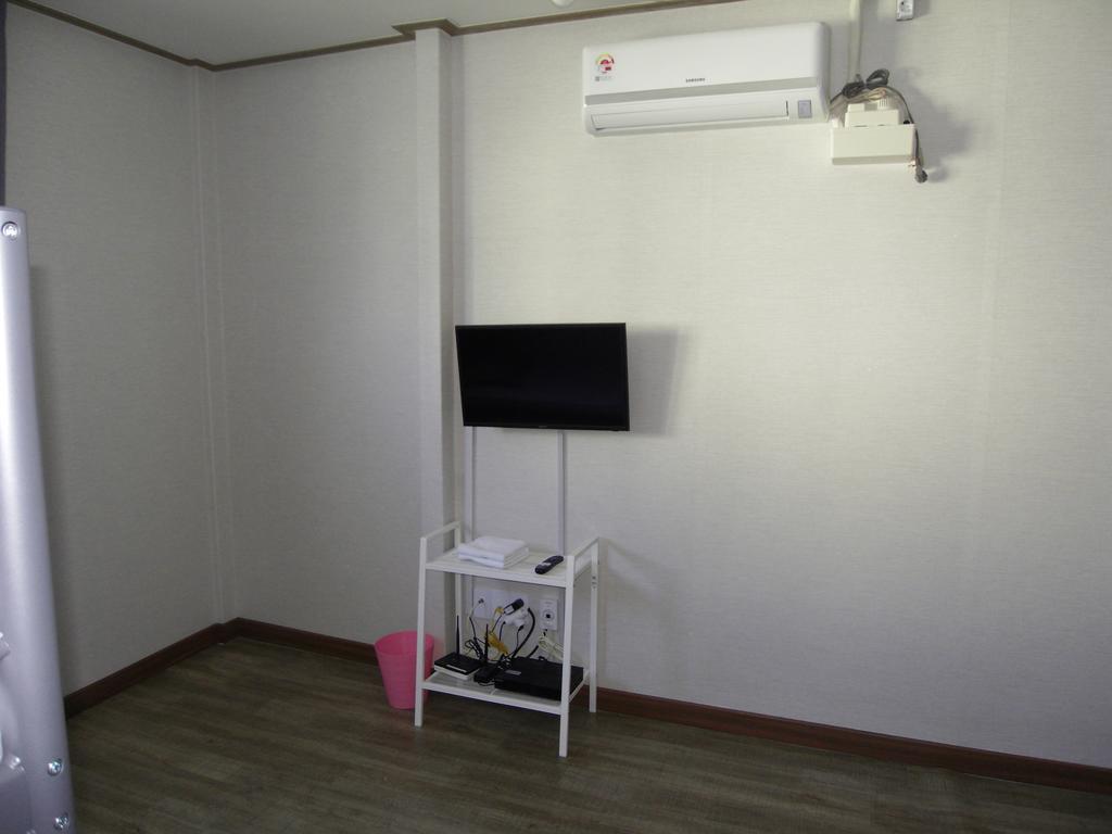 Story House Hotel Sokcho Bagian luar foto